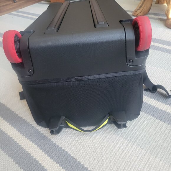 The North Face  Rolling Thunder Duffle Bag - Picture 6 of 7